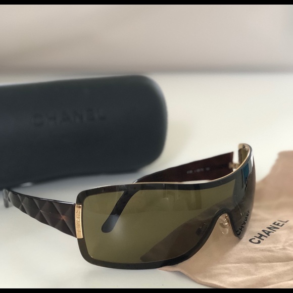 CHANEL Accessories - Chanel sunglasses